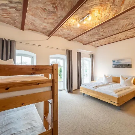 Apartment Gut Vorwerk Sagard